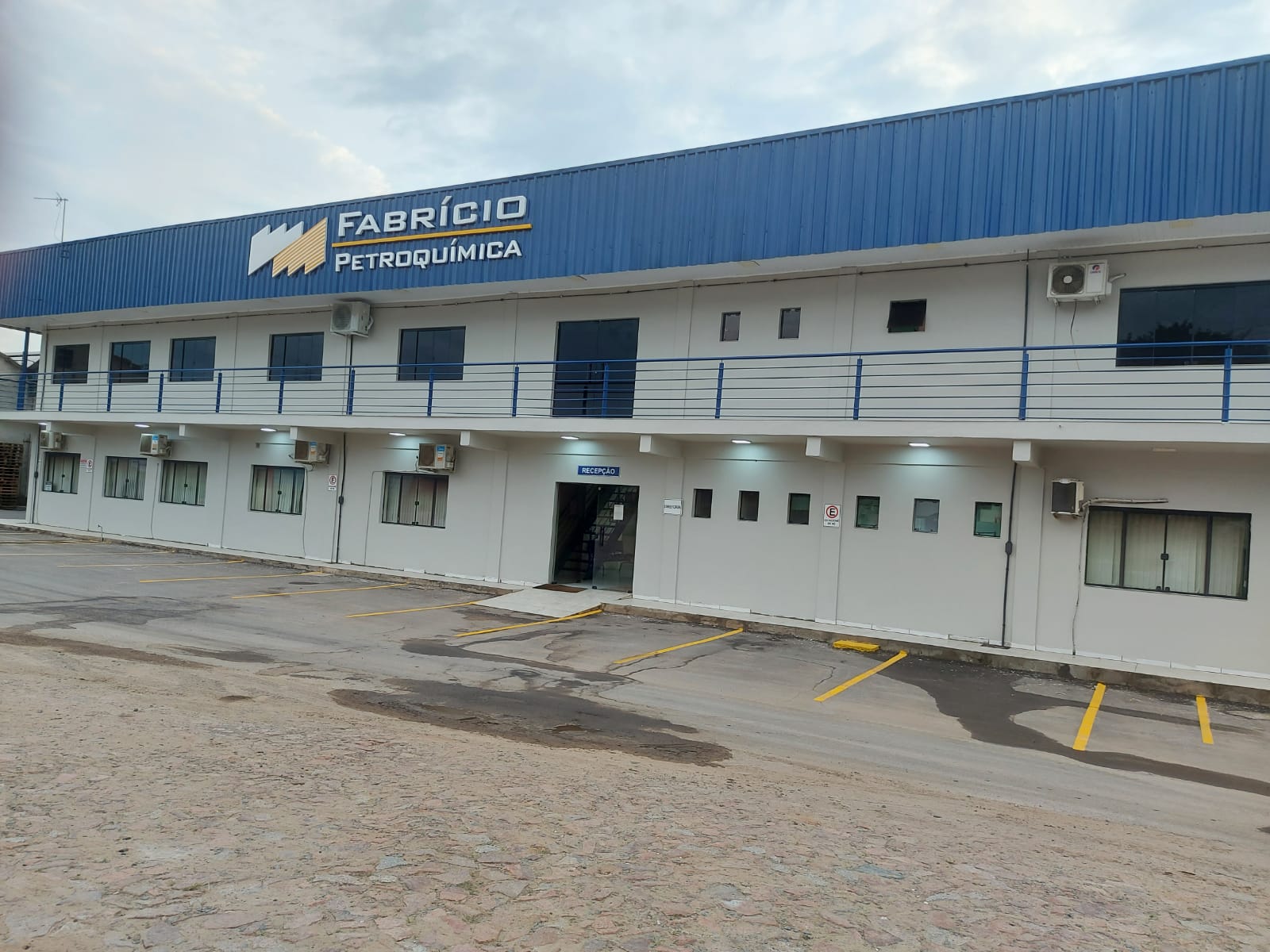 Fachada Fabrício Petroquímica